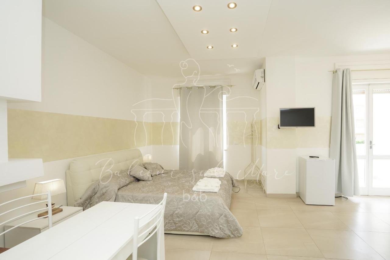 Balconi Sul Mare Acomodação com café da manhã Otranto Exterior foto