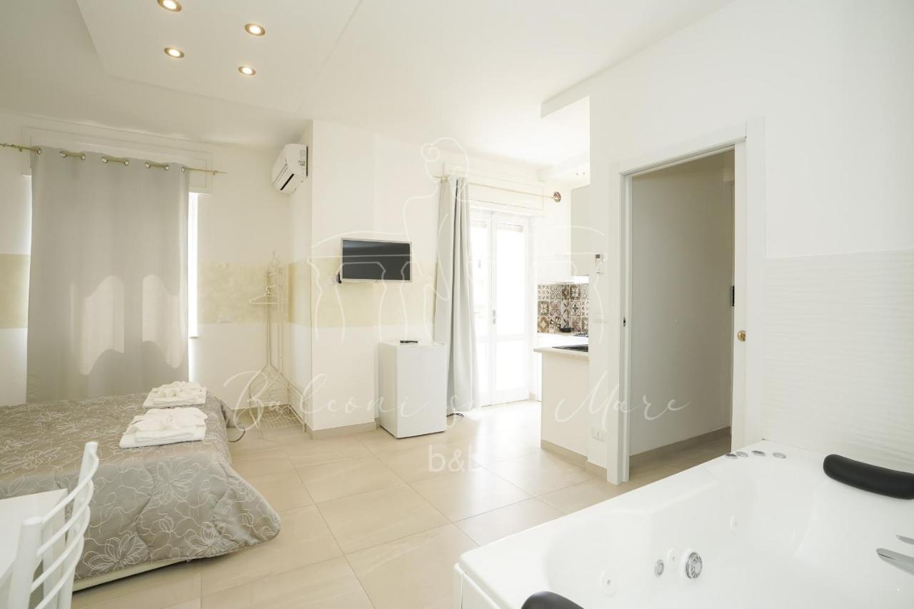 Balconi Sul Mare Acomodação com café da manhã Otranto Exterior foto